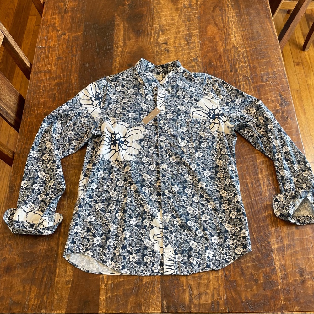 JCREW NWT MENS L FLORAL PRINT 98% Organic cotton button up.